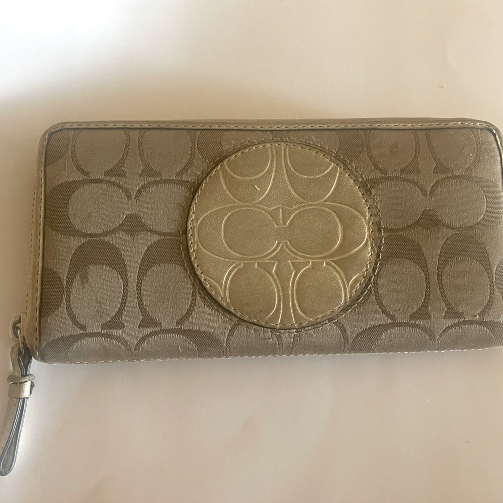 Vtg Coach Womens Wallet Zip Around Accordion Beige Khaki Signature C Gold #0990